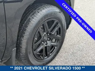Chevrolet Silverado 1500 2021 4x2 Custom 4 puertas Cabina Crew 5.8 ft. SB