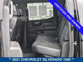 Chevrolet Silverado 1500 2021 4x2 Custom 4 puertas Cabina Crew 5.8 ft. SB