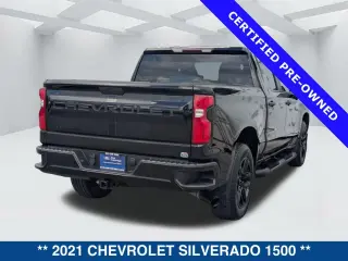 Chevrolet Silverado 1500 2021 4x2 Custom 4 puertas Cabina Crew 5.8 ft. SB
