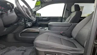 Chevrolet Silverado 1500 2020 4x2 RST 4 puertas Cabina Crew 5.8 pies. Caja corta