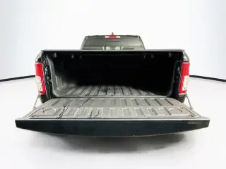 Ram 1500 2019 4x4 Big Horn 4 puertas Cabina Crew 5.6 pies. Pickup SB