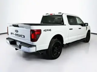 Ford F-150 2025 4x4 STX 4 puertas SuperCrew 5.5 pies SB