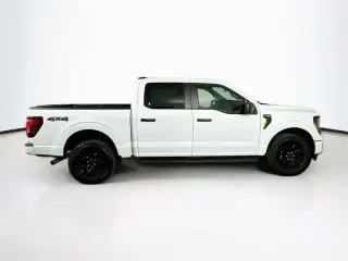 Ford F-150 2025 4x4 STX 4 puertas SuperCrew 5.5 pies SB