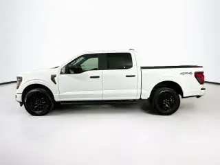 Ford F-150 2025 4x4 STX 4 puertas SuperCrew 5.5 pies SB