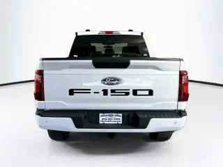 Ford F-150 2025 4x4 STX 4 puertas SuperCrew 5.5 pies SB