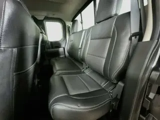 Nissan Titan 2015 4x2 SV 4 puertas King Cab Cabina Corta Pickup