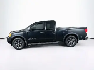 Nissan Titan 2015 4x2 SV 4 puertas King Cab Cabina Corta Pickup