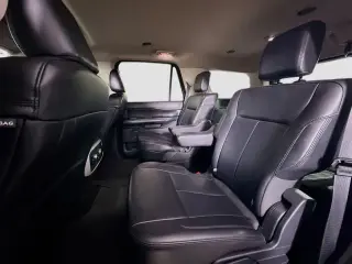 Ford Expedition 2023 4x2 XLT 4 puertas SUV