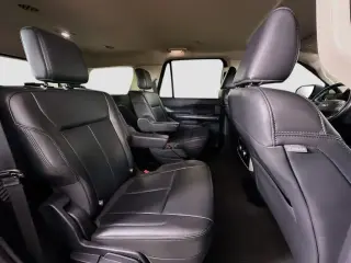 Ford Expedition 2023 4x2 XLT 4 puertas SUV