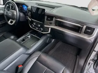 Ford Expedition 2023 4x2 XLT 4 puertas SUV