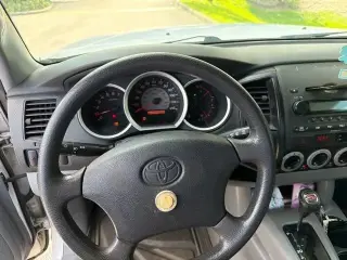 Toyota Tacoma 2007 Cabina Regular 2 puertas, 6.1 pies SB (2.7L I4 5M)
