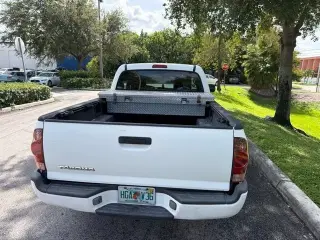 Toyota Tacoma 2007 Cabina Regular 2 puertas, 6.1 pies SB (2.7L I4 5M)