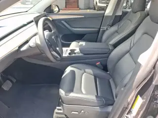 Tesla Model Y 2025 Long Range 4 puertas Crossover