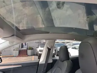 Tesla Model Y 2025 Long Range 4 puertas Crossover