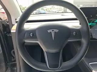 Tesla Model Y 2025 Long Range 4 puertas Crossover