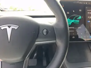 Tesla Model Y 2025 Long Range 4 puertas Crossover