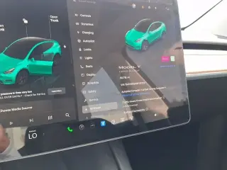 Tesla Model Y 2025 Long Range 4 puertas Crossover
