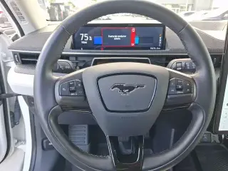 Ford Mustang Mach-E 2023 Premium 4 puertas SUV