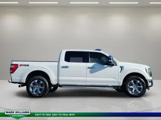 Ford F-150 2023 4x4 Lariat 4 puertas SuperCrew 6.5 pies. SB