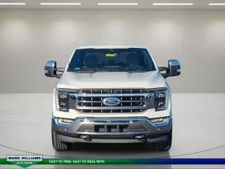 Ford F-150 2023 4x4 Lariat 4 puertas SuperCrew 6.5 pies. SB