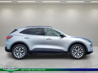 Ford Escape 2020 AWD Titanium 4 puertas SUV