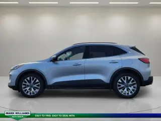 Ford Escape 2020 AWD Titanium 4 puertas SUV