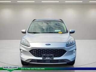 Ford Escape 2020 AWD Titanium 4 puertas SUV
