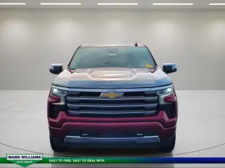Chevrolet Silverado 1500 2022 4x4 High Country 4 puertas Cabina Crew 5.8 pies. Caja corta