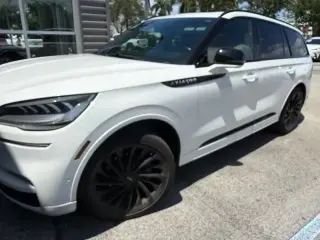 Lincoln Aviator 2023 Reserve 4 puertas SUV