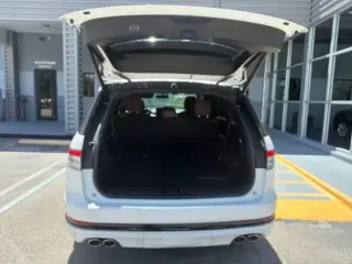 Lincoln Aviator 2023 Reserve 4 puertas SUV