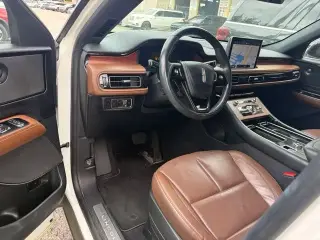 Lincoln Aviator 2023 Reserve 4 puertas SUV
