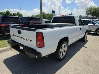 Chevrolet Silverado 1500 Classic 2007 Work Truck 2 puertas Cabina Regular 6.5 pies. SB