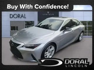 Lexus IS 300 2025 4 puertas Sedan
