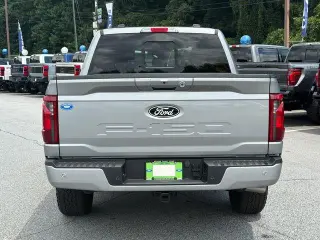 Ford F-150 2024 4x4 XLT 4 puertas SuperCrew 5.5 pies. SB