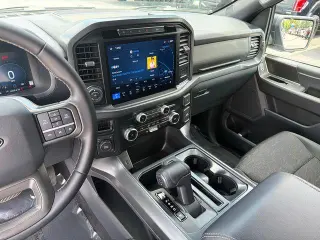 Ford F-150 2024 4x4 XLT 4 puertas SuperCrew 5.5 pies SB