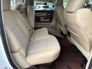 Ram 1500 2018 4x4 Laramie 4 puertas Cabina Crew 5.5 ft. SB Pickup