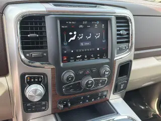 Ram 1500 2018 4x4 Laramie 4 puertas Cabina Crew 5.5 ft. SB Pickup