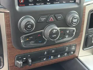 Ram 1500 2018 4x4 Laramie 4 puertas Cabina Crew 5.5 ft. SB Pickup