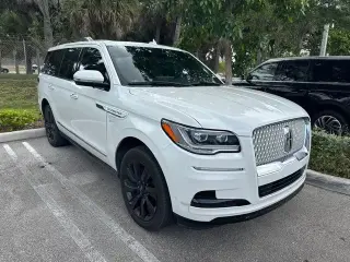 Lincoln Navigator 2022 4x2 Reserve 4 puertas SUV