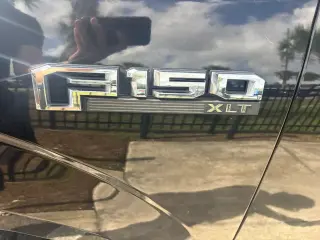 Ford F-150 2020 4x2 XLT 4 puertas SuperCrew 5.5 pies. SB