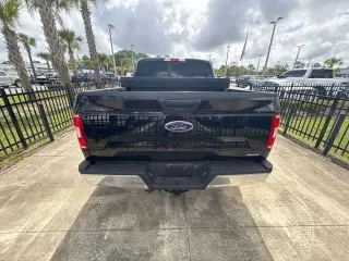 Ford F-150 2020 4x2 XLT 4 puertas SuperCrew 5.5 pies. SB