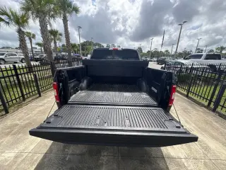 Ford F-150 2020 4x2 XLT 4 puertas SuperCrew 5.5 pies. SB