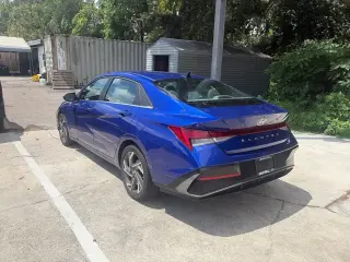 Hyundai ELANTRA 2025 SEL Conveniencia 4 puertas Sedan