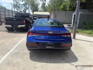 Hyundai ELANTRA 2025 SEL Conveniencia 4 puertas Sedan