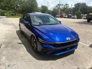 Hyundai ELANTRA 2025 SEL Conveniencia 4 puertas Sedan