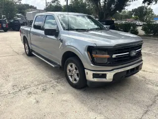 Ford F-150 2025 4x2 XLT 4 puertas SuperCrew 5.5 pies. SB