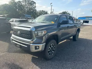 Toyota Tundra 2020 4x4 SR5 4 puertas CrewMax Cab Pickup SB