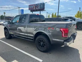 Ford F-150 2017 4x4 Lariat 4 puertas SuperCab 8 pies. LB