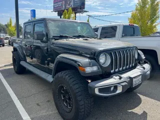 Jeep Gladiator 2020 4x4 Overland 4 puertas Crew Cab 5.0 pies. SB