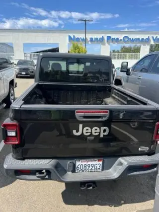 Jeep Gladiator 2020 4x4 Overland 4 puertas Crew Cab 5.0 pies. SB